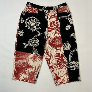 Tapp New York Vintage Caribe Capri Pants Size 10 Black Red Floral Print
